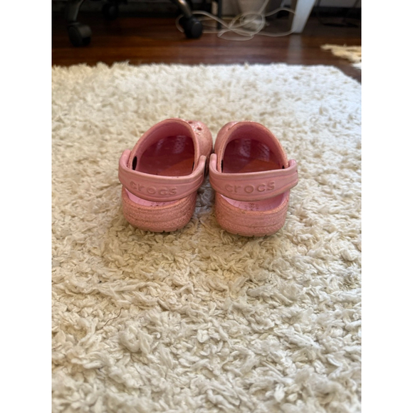 Girls Crocs Pink Glitter Sandals Size 6 - Picture 2 of 5